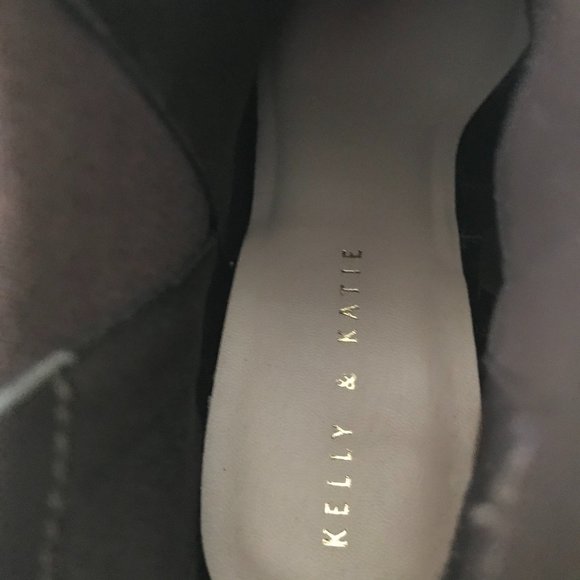 NWOT Kelly and Kate Brown Suede Ankle Booties - Picture 8 of 10